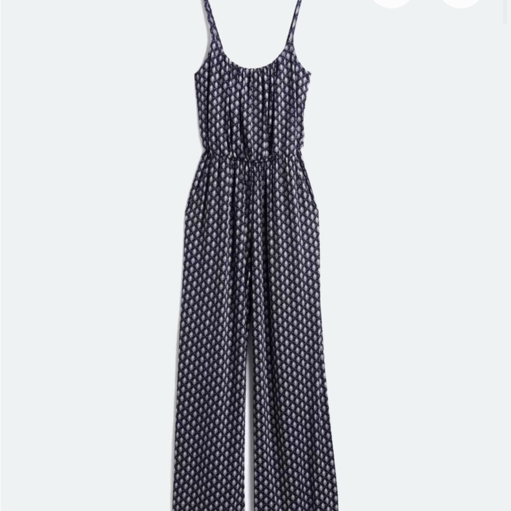 Elegant Navy and White Jumpsuit